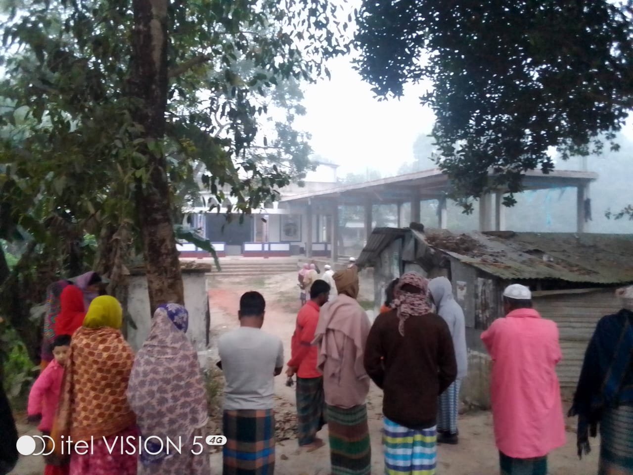পাগলা থানার মলমল উত্তরপাড়া বায়তুন নূর জামে মসজিদের সামনে থেকে অটোরিকশা চুরি
