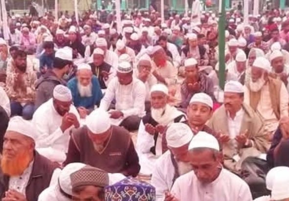 সাতক্ষীরার নলতায় আখেরী মোনাজাতের মধ্য দিয়ে শেষ হলো ওরছ শরীফ