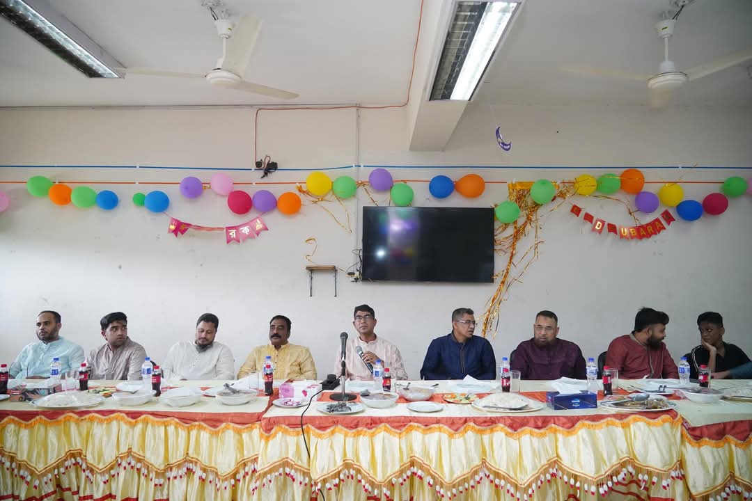 সিলেটে পুলিশ কমিশনার সহকর্মীদের পবিত্র ঈদুল-ফিতর-২০২৫ উদযাপন করেন