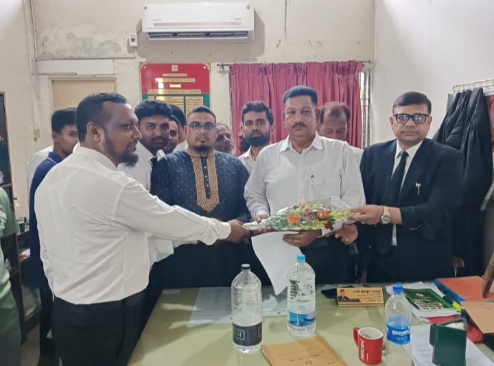 সাতক্ষীরায় বাংলাদেশ জাতীয়তাবাদী কর্মজীবী দলের ফুলের শুভেচ্ছা
