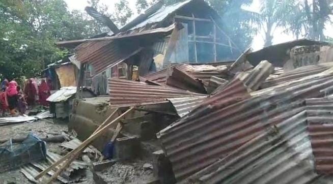 এইচএসসি পরীক্ষার্থী খুন : চার বসতঘর পুড়িয়ে দিলো বিক্ষুব্ধরা