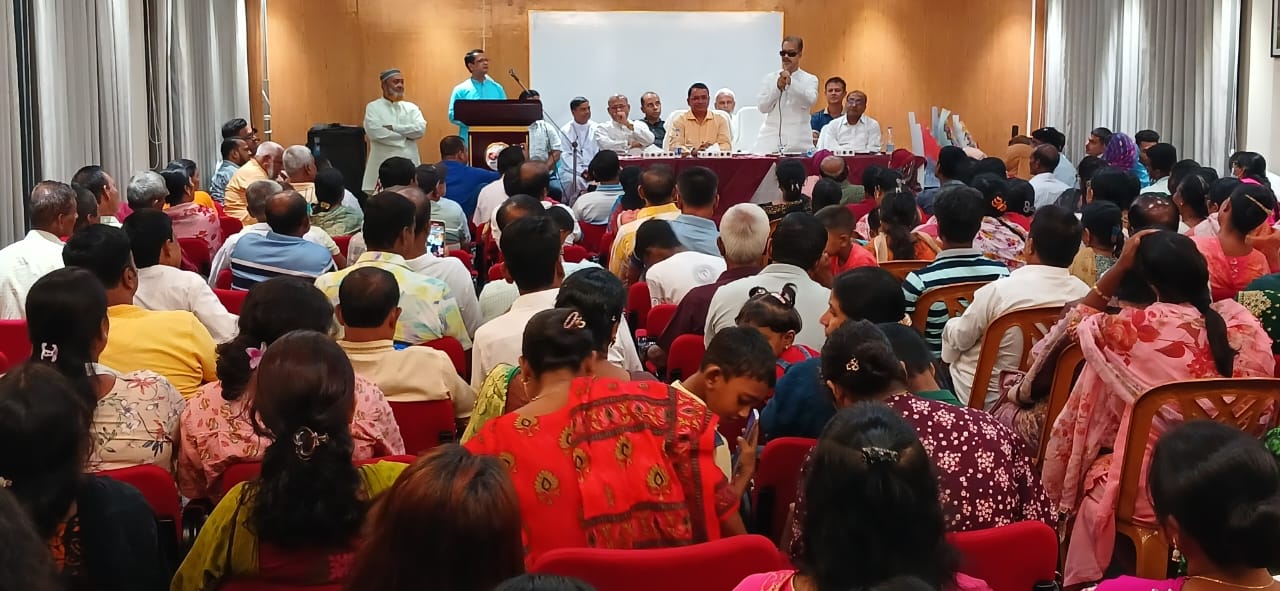 পূবাইল নীড় রিসোর্টে খ্রিস্টান সম্প্রদায়ের সাথে মতবিনিময় সভা করেন , ফজলুল হক মিলন।