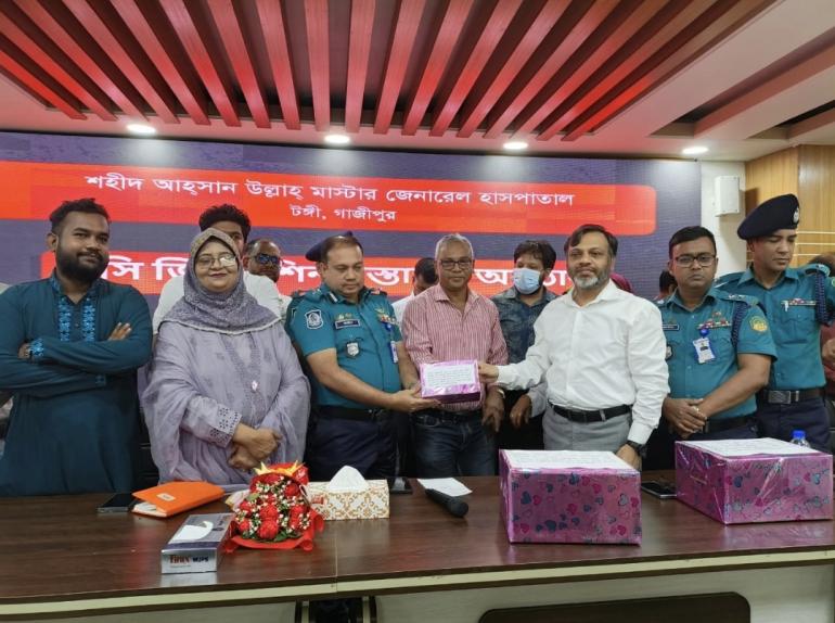 গাজীপুর মহানগরীর টঙ্গী শহিদ আহসান উল্লাহ মাস্টার জেনারেল হাসপাতালে ২টি ইসিজি মেশিন ও ৩টি অক্সিজেন পালস মেশিন প্রদান