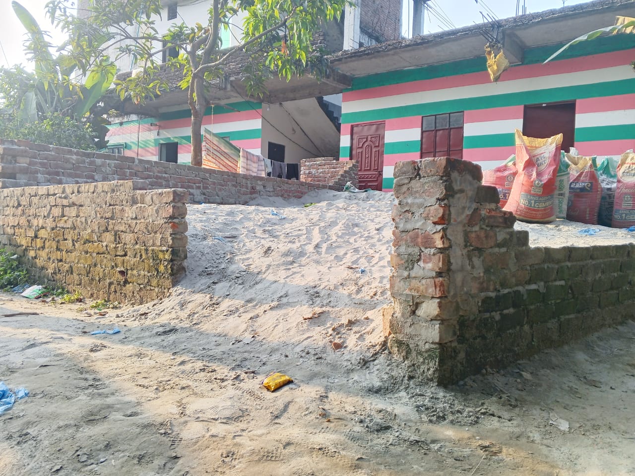 টঙ্গীতে রাতে অন্ধকারে জমি দখলের অভিযোগে।