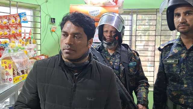 লক্ষ্মীপুরে পৌর শিশু পার্কে অভিযান, ২০ হাজার টাকা জরিমানা।
