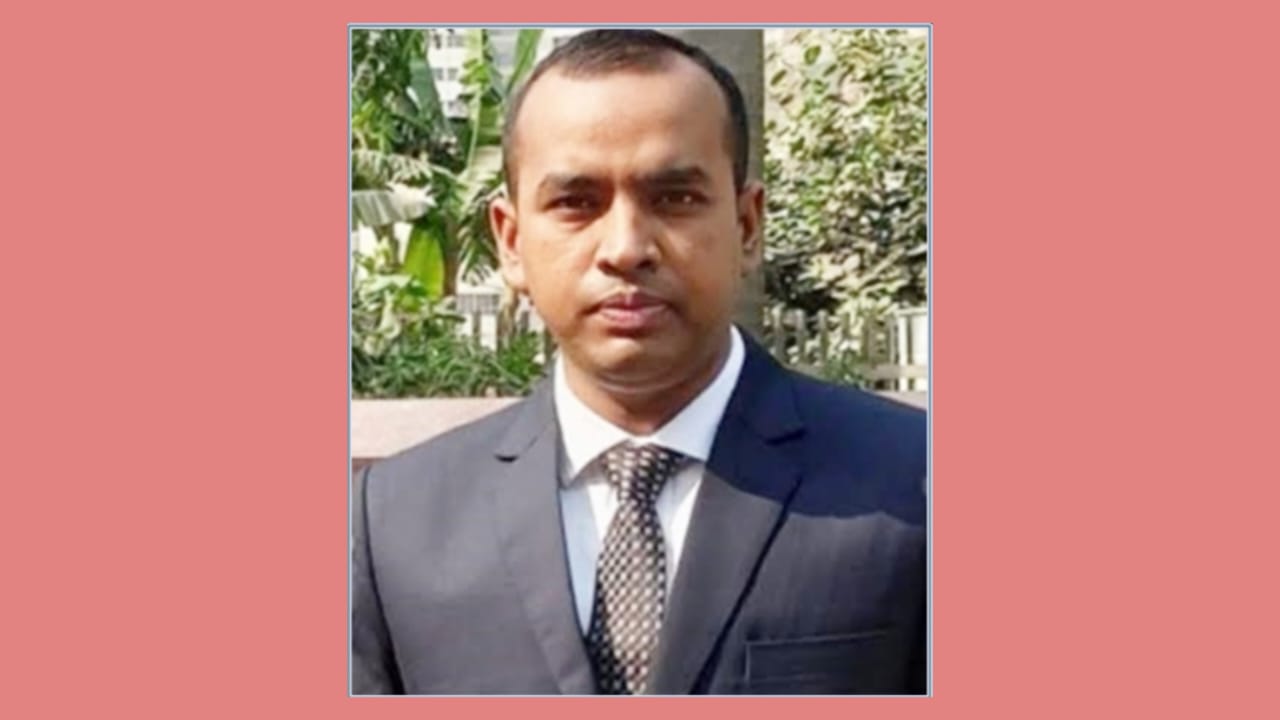 চট্টগ্রামের দুদক কর্মকর্তার নামে হোয়াটসঅ্যাপে টাকা দাবি, থানায় জিডি