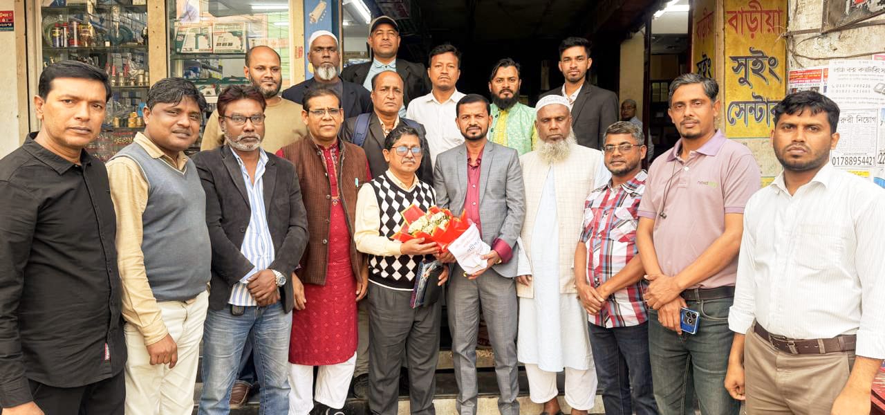 গাজীপুরে নবীন প্রবীণ জনকল্যাণ সংস্থার সভাপতি প্রদীপ দেবনাথকে সংবর্ধনা প্রদান