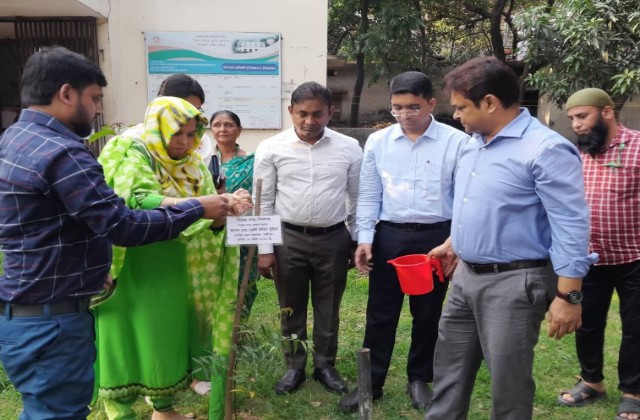 গাজীপুরে ভূমি সেবা ক্যাম্প উদ্বোধন করলেন জেলা প্রশাসক, ঘরে বসেই মিলবে আধুনিক সেবা