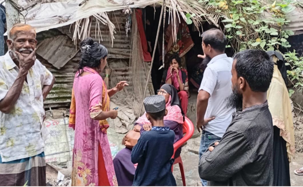 পিরোজপুর দুর্গাপুর এলাকায় জমি সংক্রান্ত বিরোধের জেরে ভাতিজার আঘাতে চাচার মৃত্যু।