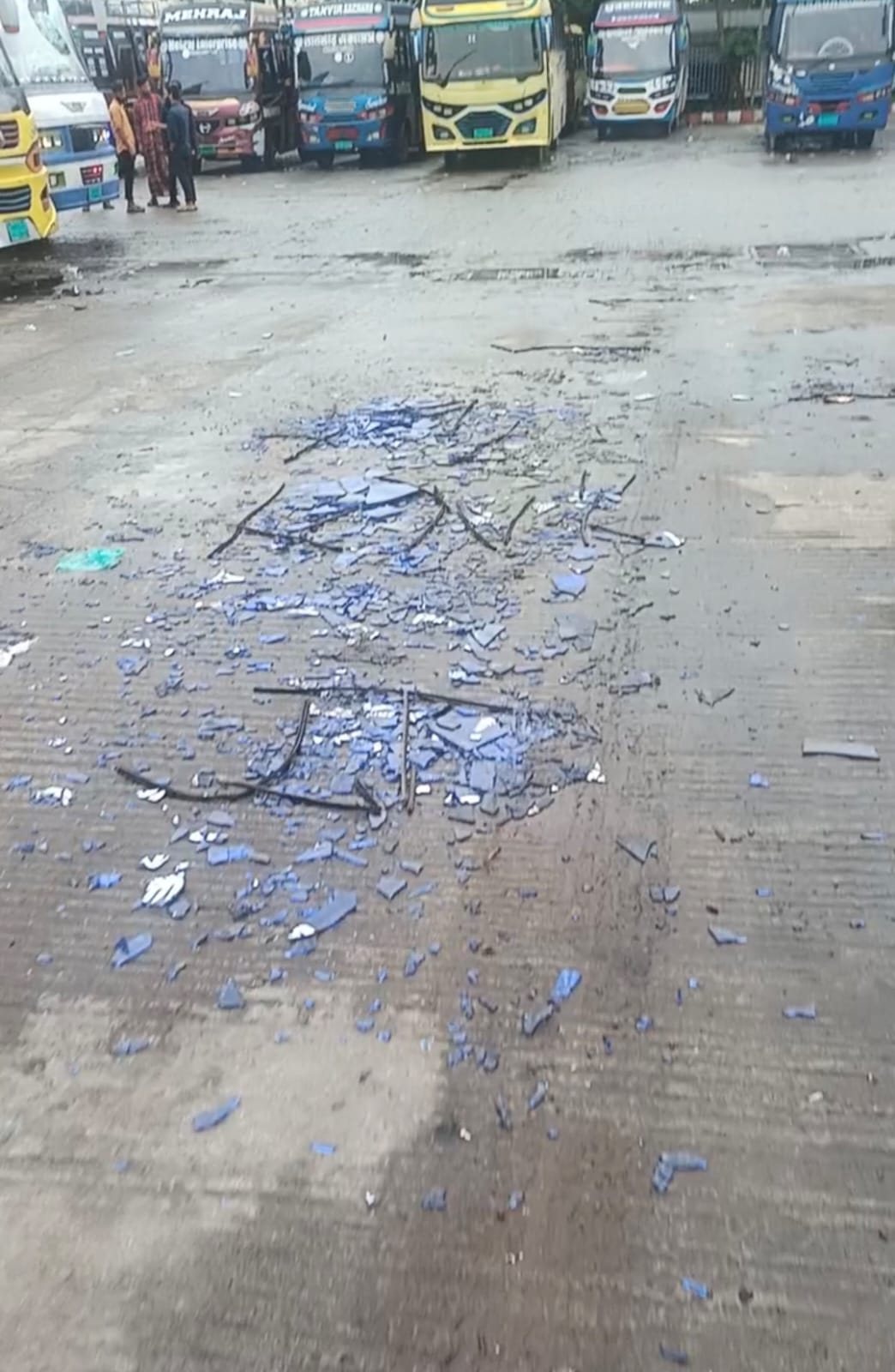 সিলেট নগরীর সিলেট কেন্দ্রীয় বাস টার্মিনাল এলাকায় পরিবহন শ্রমিকদের মধ্যে সংঘর্ষের ঘটনা ঘটেছে।