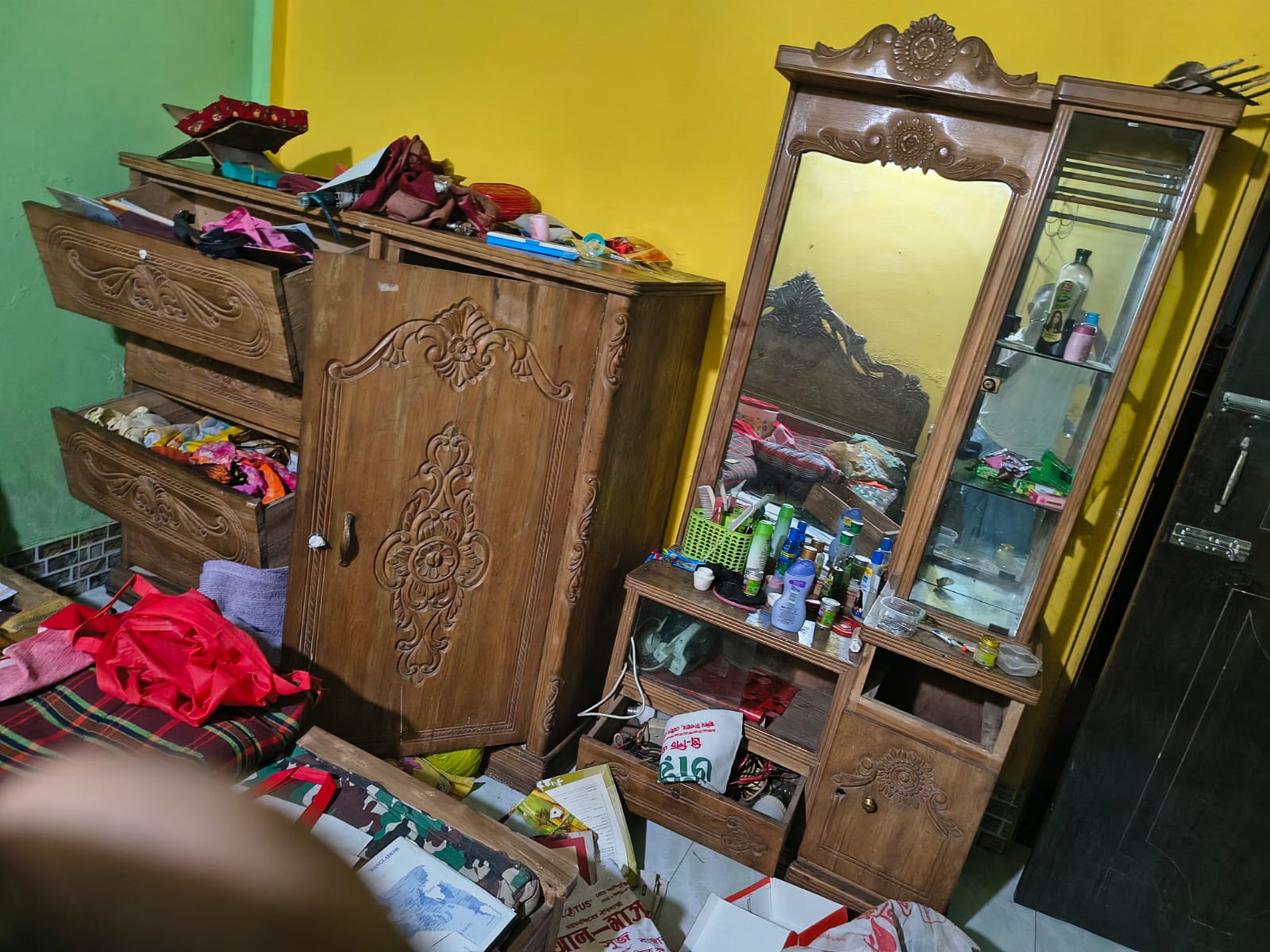 গাজীপুরের পূবাইলে হত্যাকাণ্ডের শিকার আলতাবএর বাড়িতে চুরি, টাকা ও স্বর্ণালংকার লুট