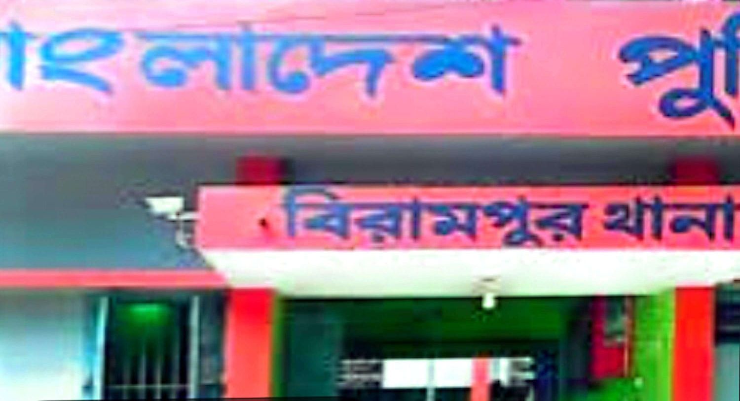 বিরামপুরে স্কুলছাত্রী অপহরণ: দীর্ঘদিনেও মেলেনি সন্ধান, সন্তানকে ফিরে পেতে আকুতি পরিবারের